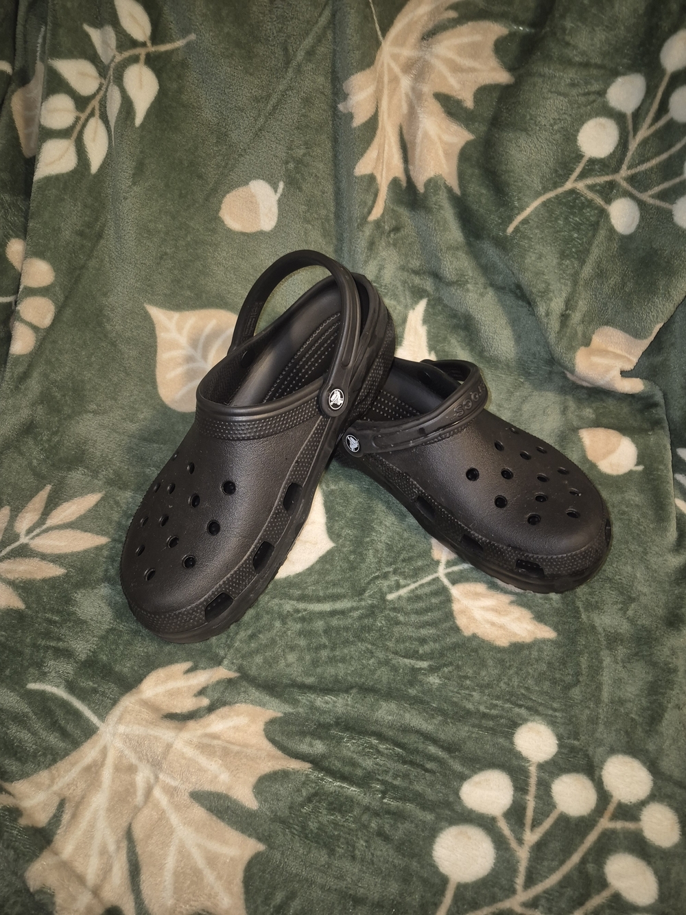 CROCS Men's Black Classic Clog with Heel Strap